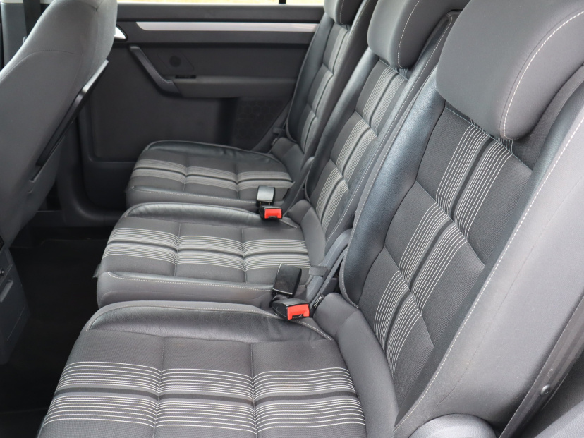 Volkswagen Touran, 2012