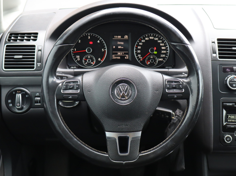 Volkswagen Touran, 2012