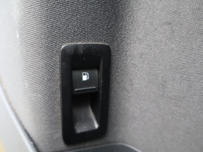 Volkswagen Touran, 2012