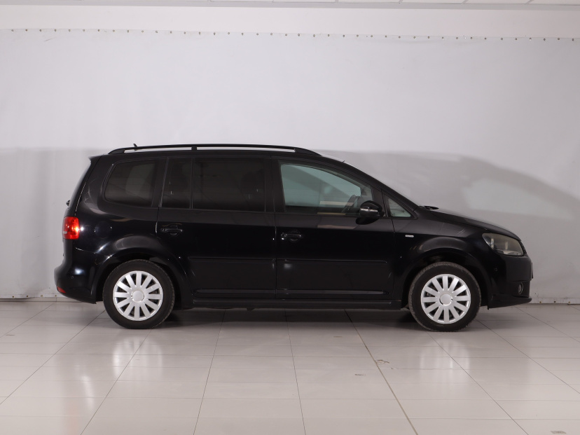 Volkswagen Touran, 2012