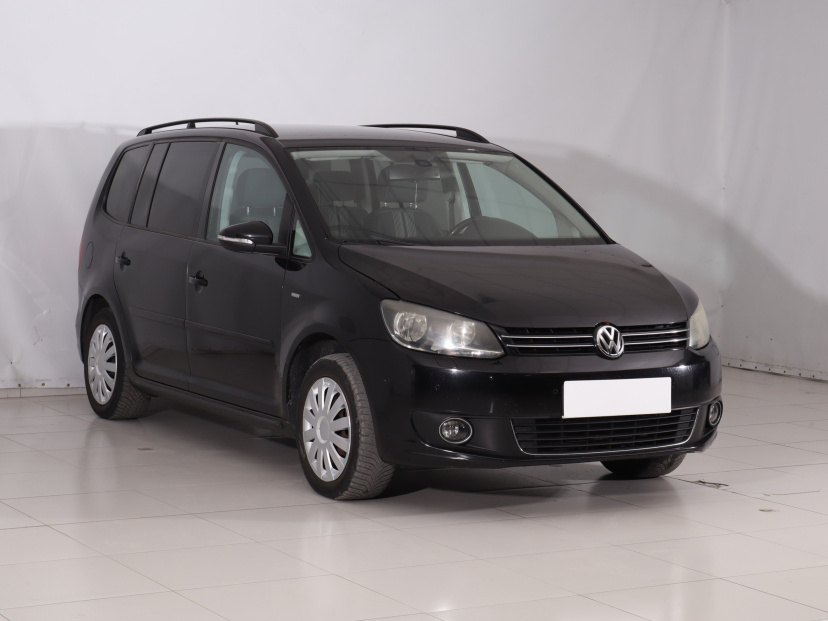 Volkswagen Touran, 2012
