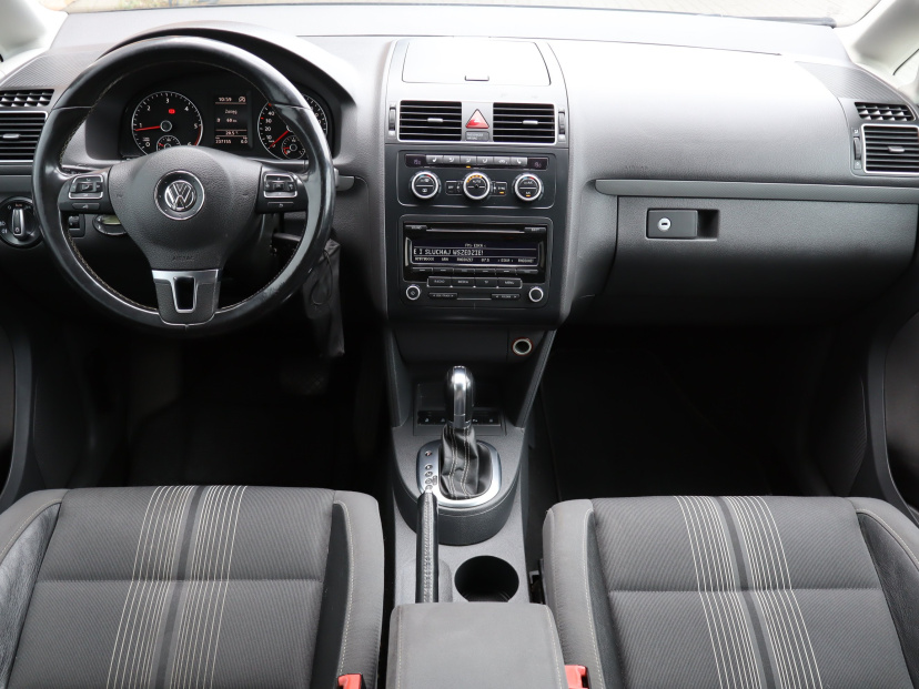 Volkswagen Touran, 2012