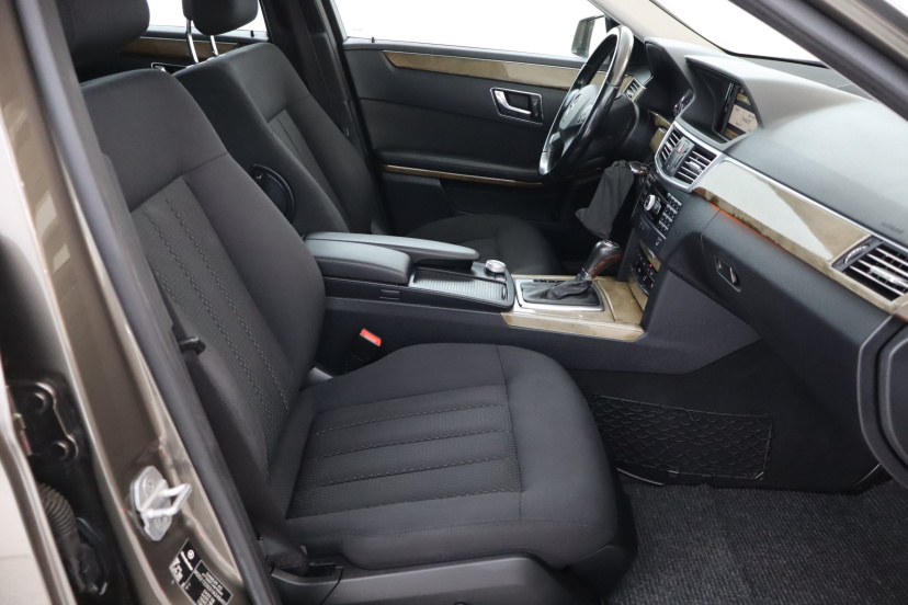 Mercedes-Benz E, 2010