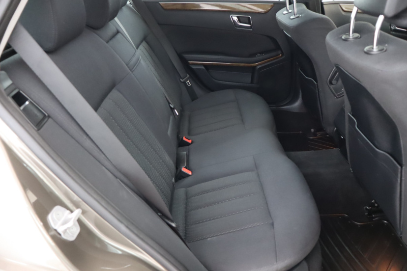 Mercedes-Benz E, 2010
