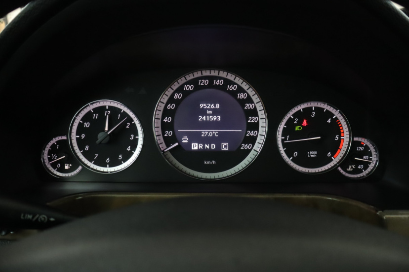 Mercedes-Benz E, 2010