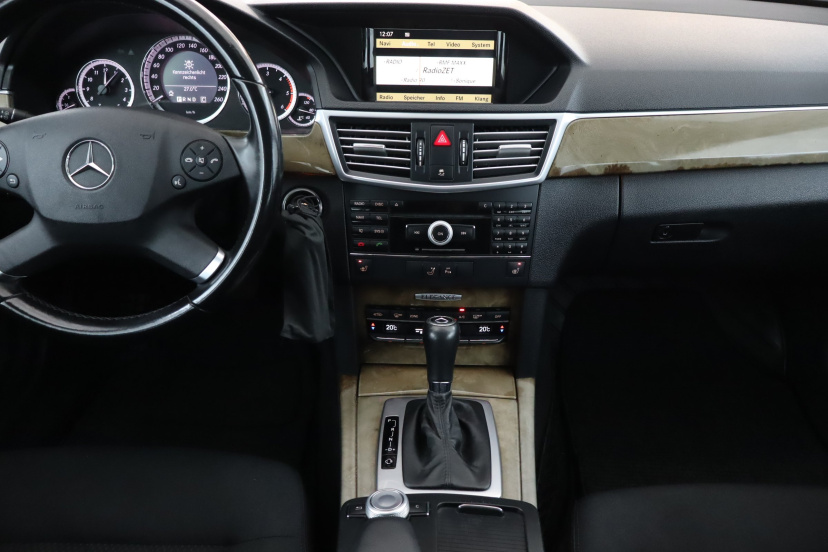 Mercedes-Benz E, 2010