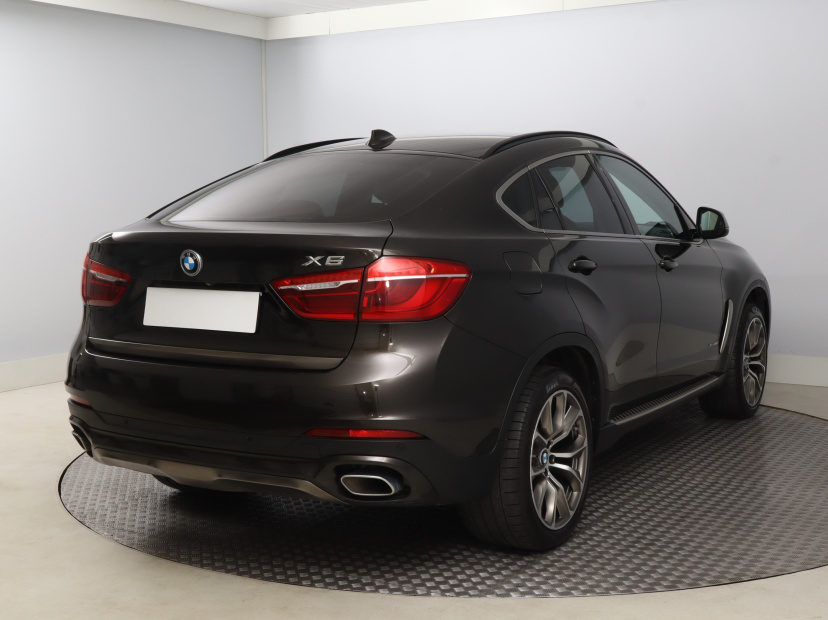 BMW X6, 2016