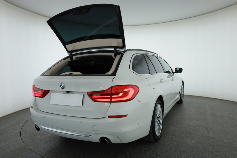 BMW 5, 2018