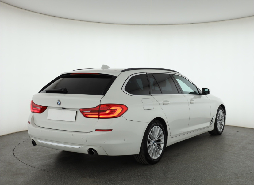 BMW 5, 2018