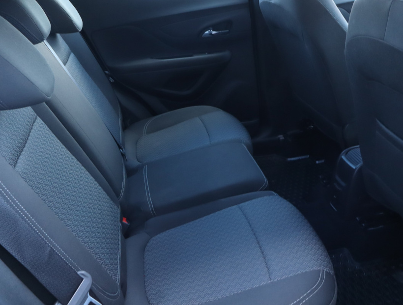 Opel Mokka, 2016