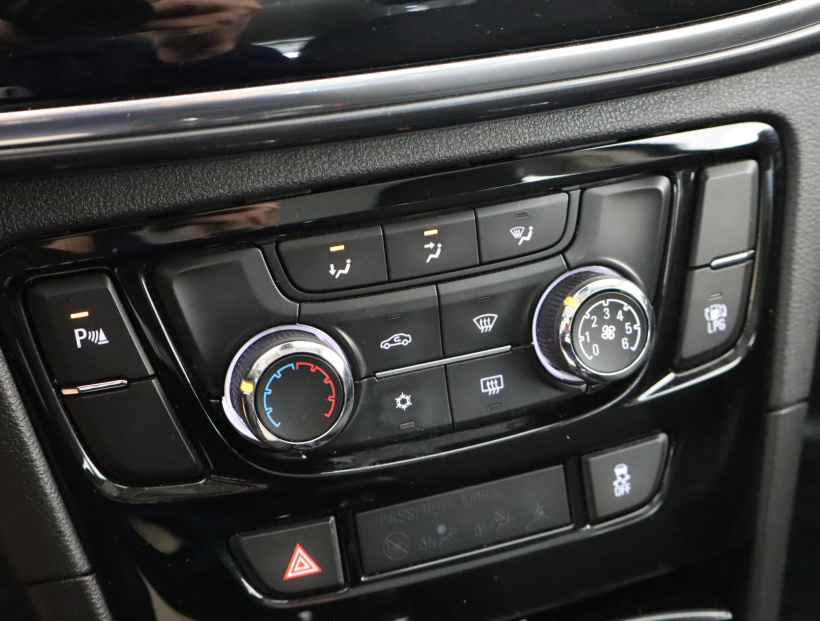Opel Mokka, 2017