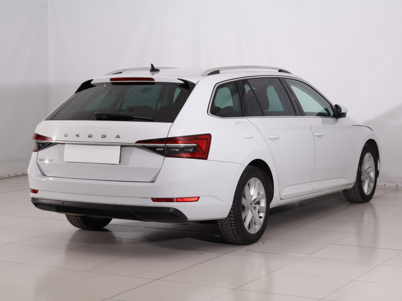 Škoda Superb, 2021