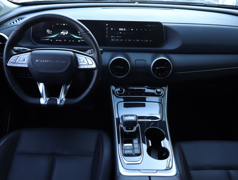 Forthing T-Five, 2025