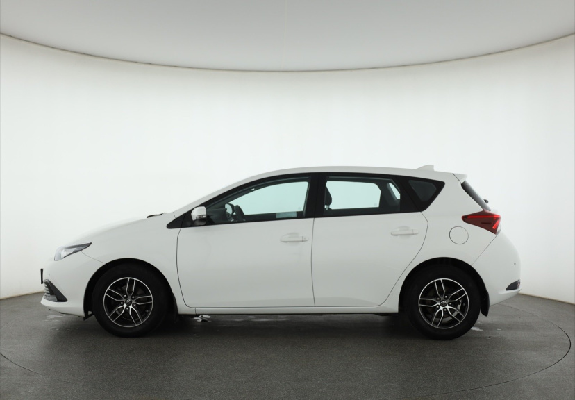 Toyota Auris, 2018