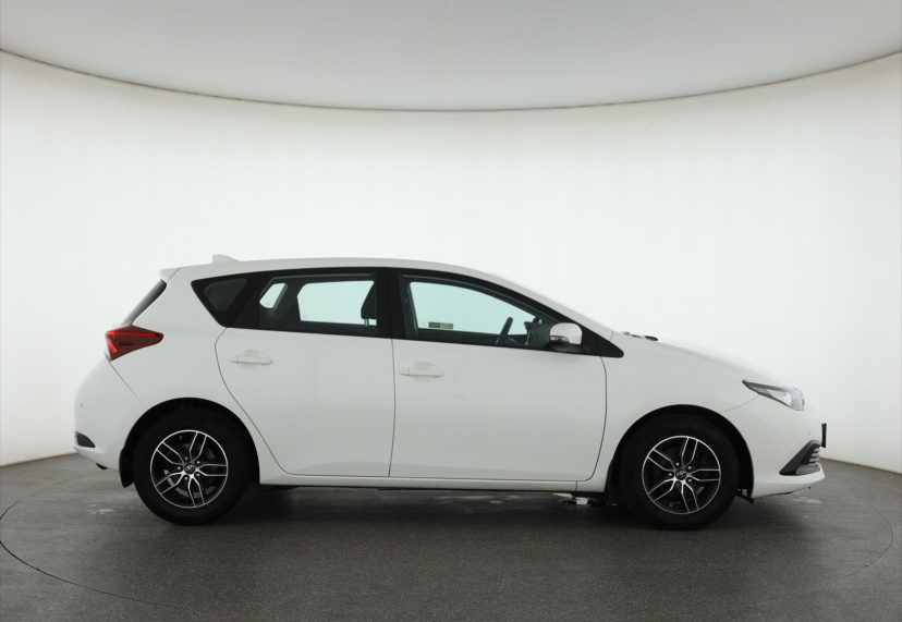 Toyota Auris, 2018