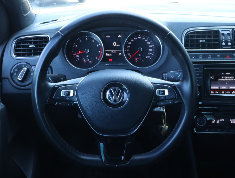 Volkswagen Polo, 2015