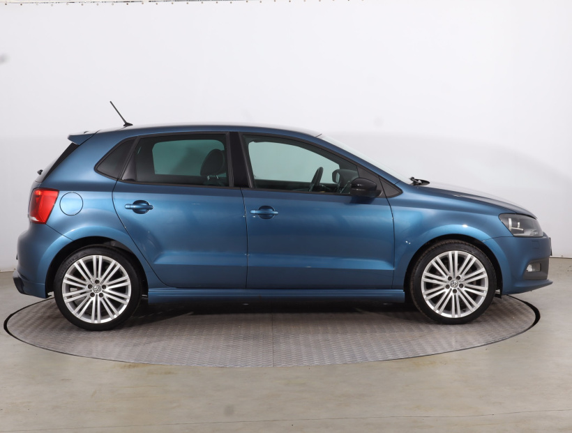 Volkswagen Polo, 2015