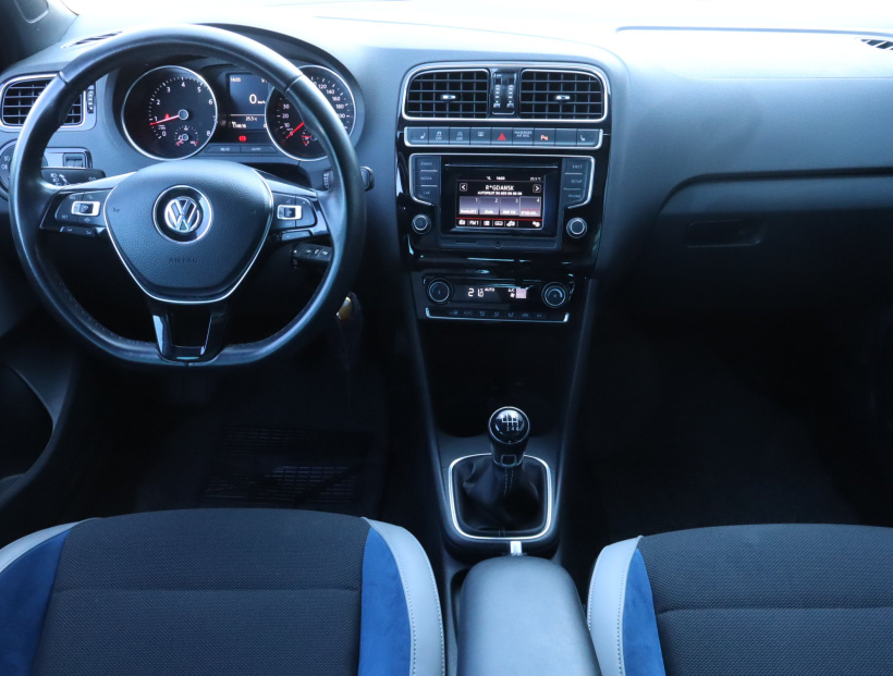 Volkswagen Polo, 2015