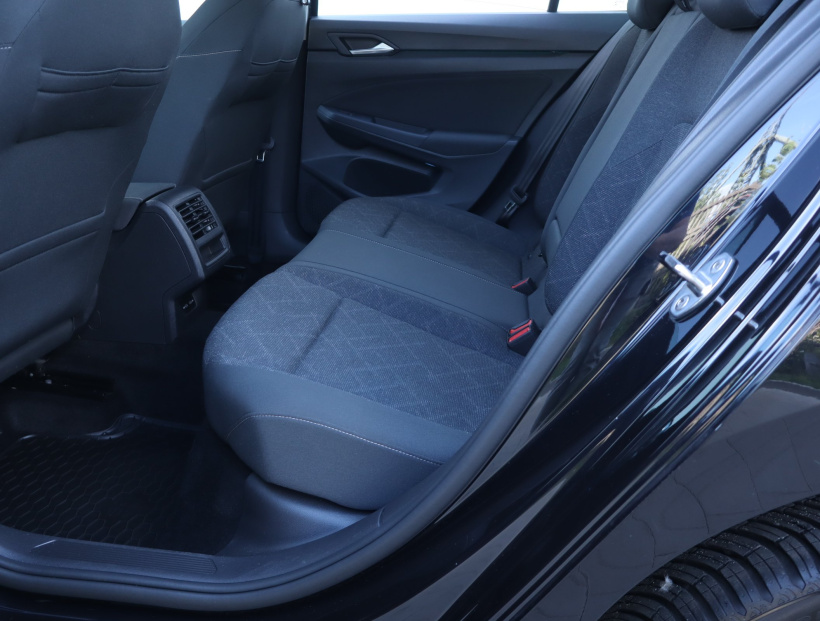 Volkswagen Golf, 2020