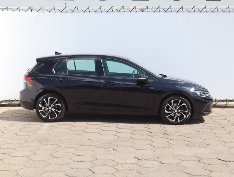 Volkswagen Golf, 2020