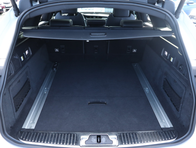 Jaguar XF, 2017