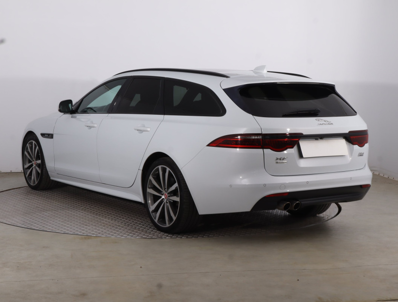 Jaguar XF, 2017