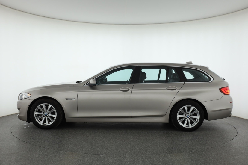 BMW 5, 2011