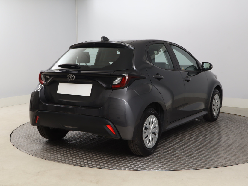 Toyota Yaris, 2024