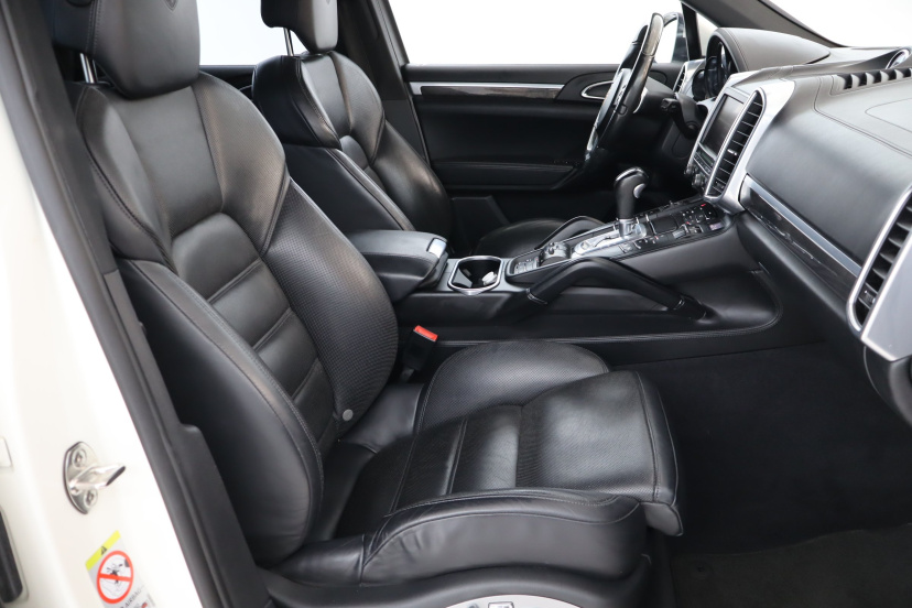 Porsche Cayenne, 2010