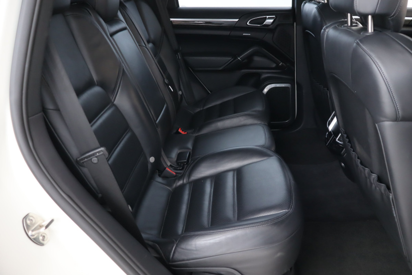 Porsche Cayenne, 2010