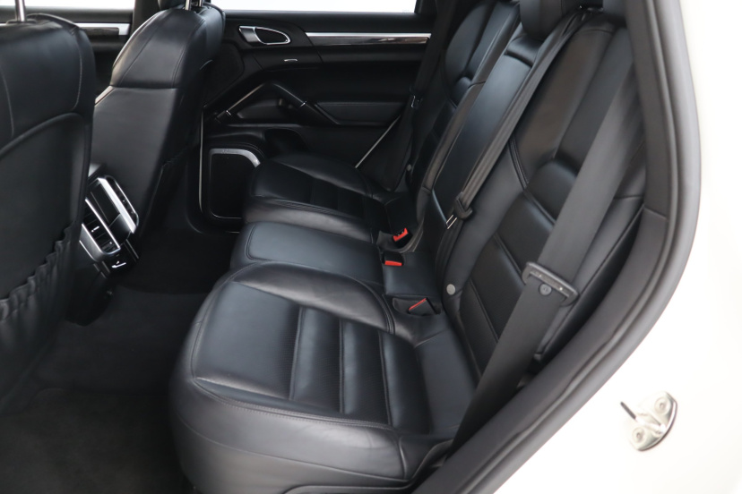 Porsche Cayenne, 2010