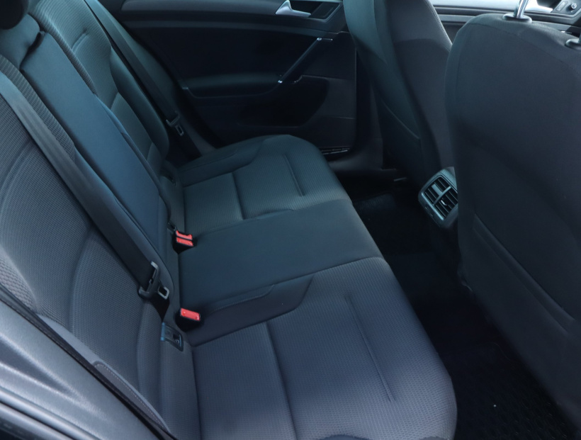 Volkswagen Golf, 2013