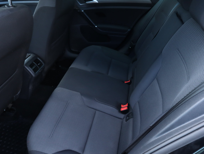 Volkswagen Golf, 2013