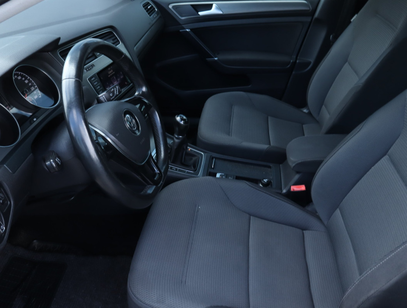 Volkswagen Golf, 2013
