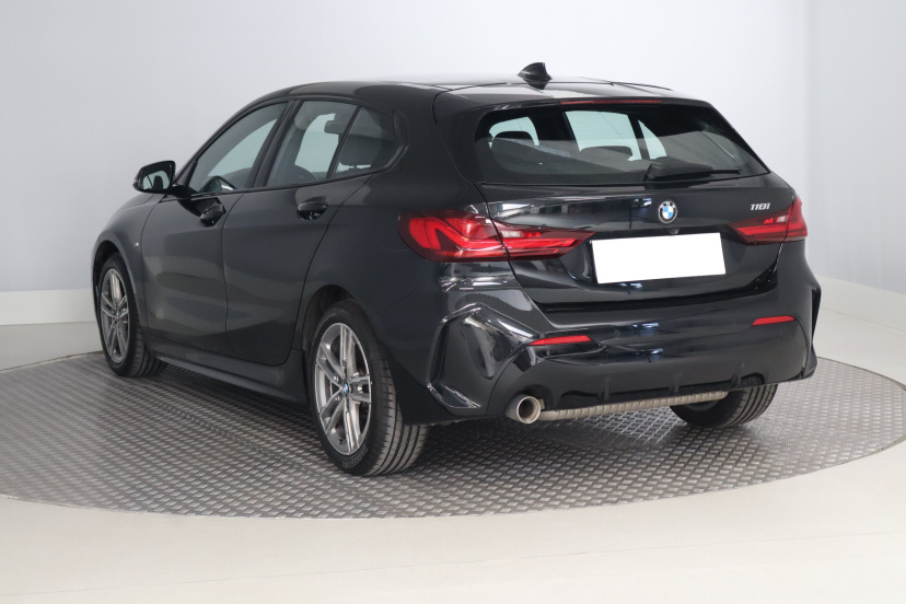 BMW 1, 2022