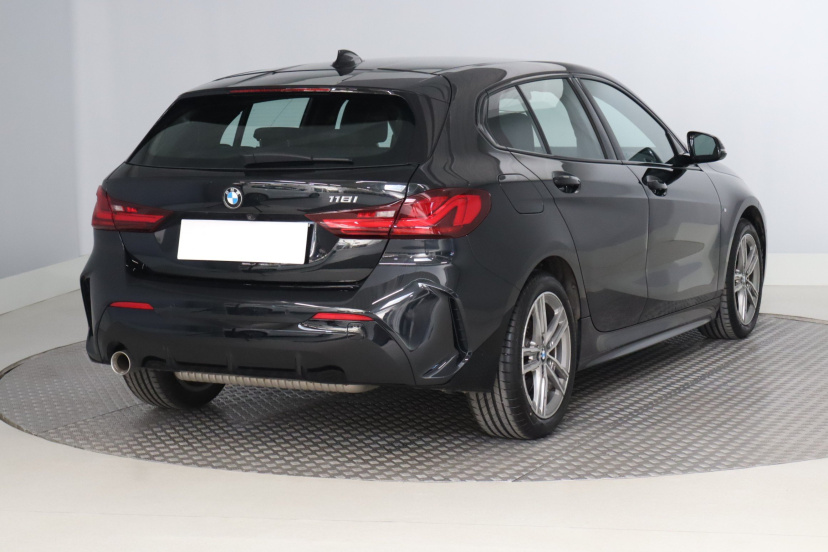BMW 1, 2022
