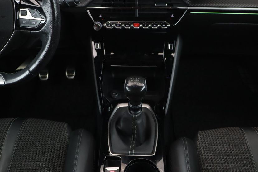 Peugeot 2008, 2020