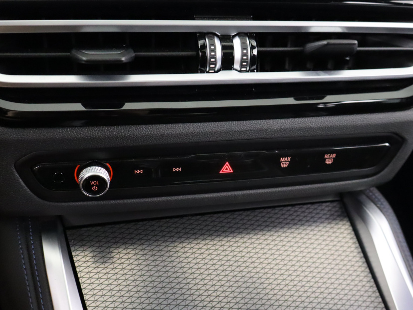 BMW i4, 2022