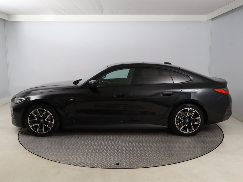 BMW i4, 2022