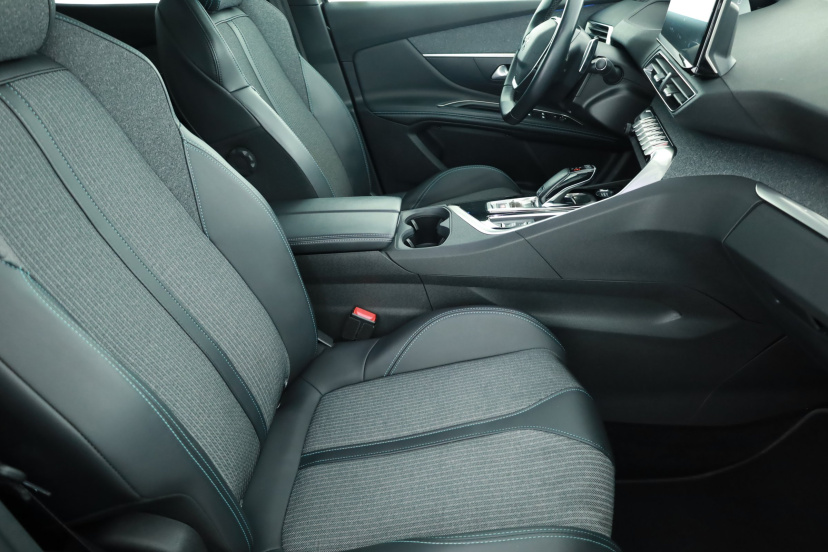 Peugeot 3008, 2022