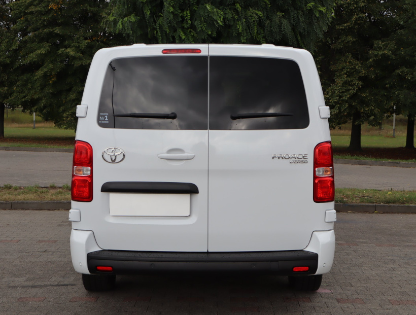 Toyota ProAce Verso, 2024