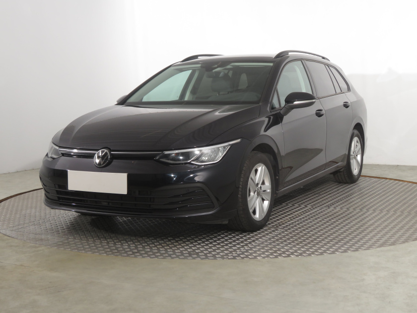 Volkswagen Golf, 2023