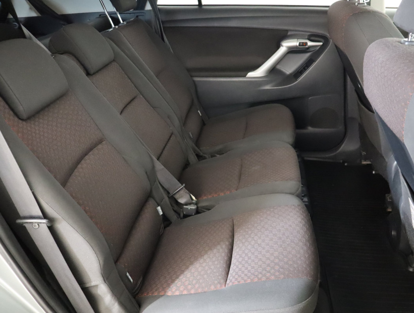 Toyota Verso, 2011