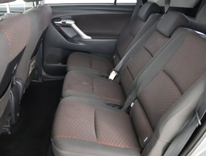 Toyota Verso, 2011