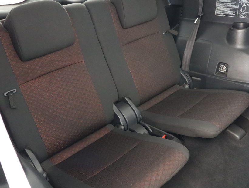 Toyota Verso, 2011