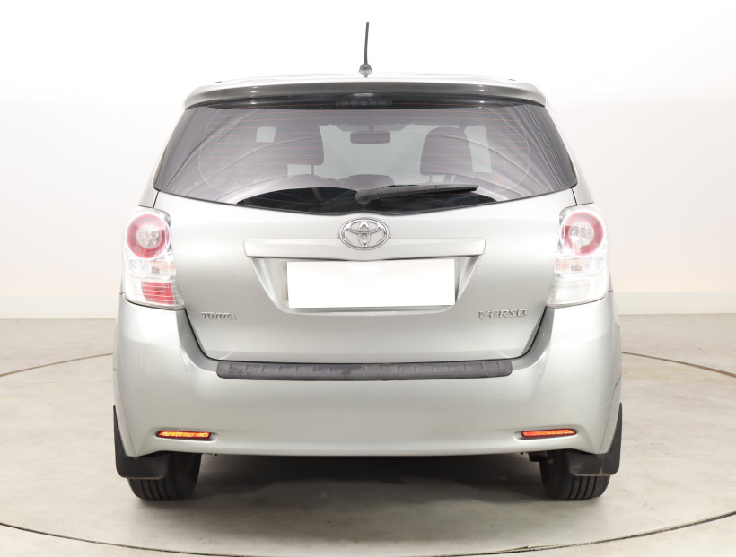 Toyota Verso, 2011