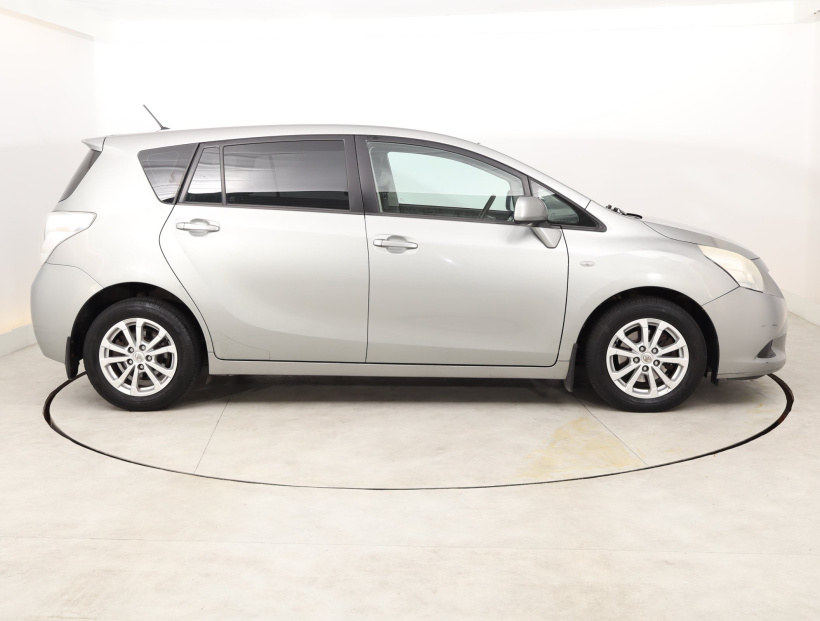 Toyota Verso, 2011