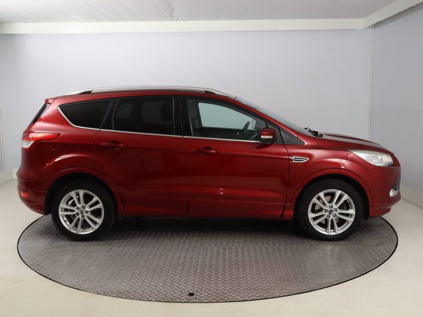 Ford Kuga, 2015