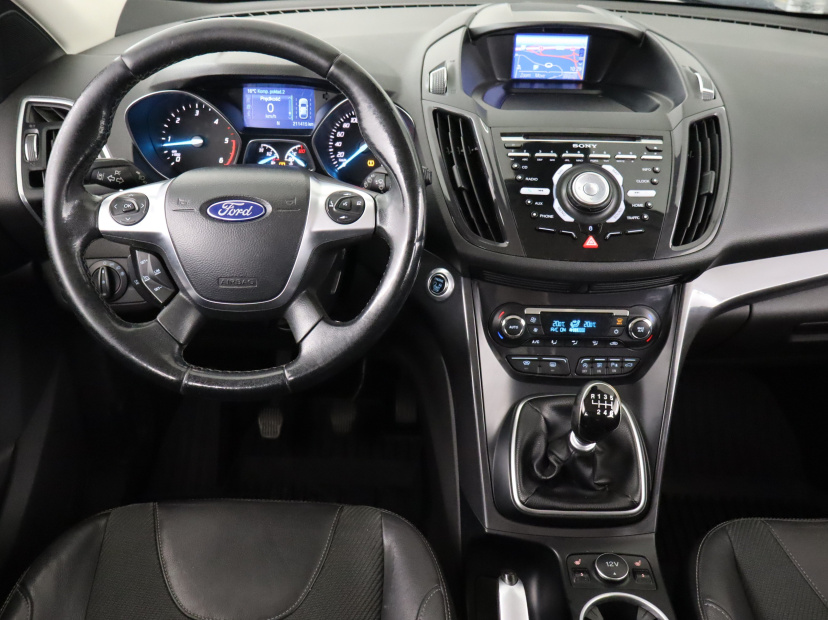 Ford Kuga, 2015