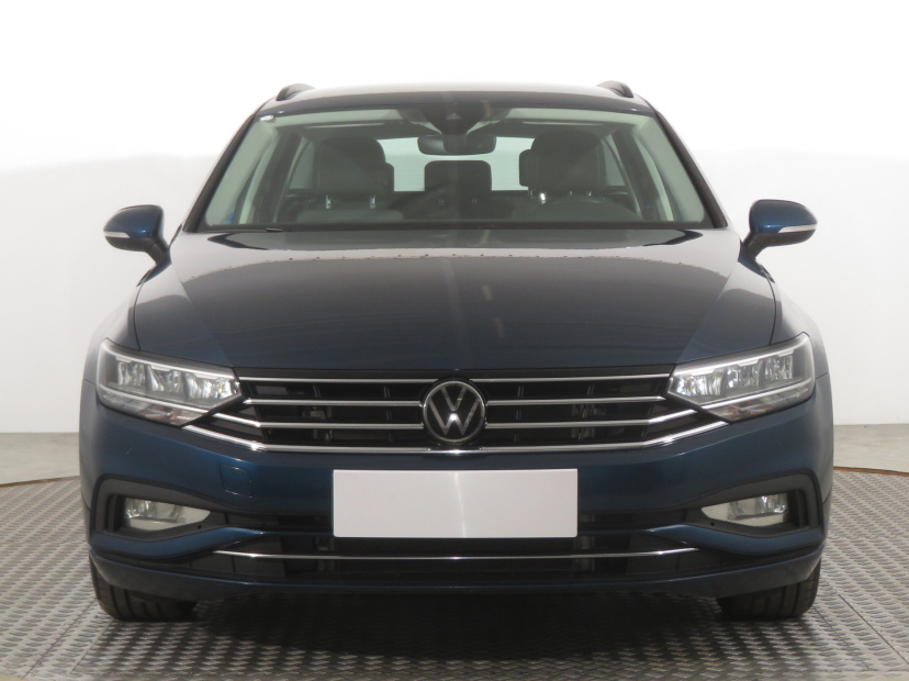 Volkswagen Passat, 2023
